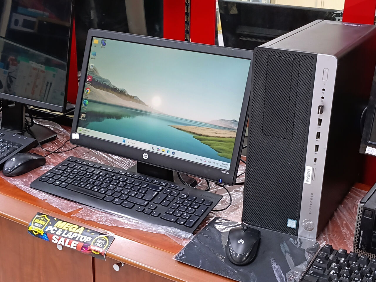 Riffa, Computers, BHD 93,  HP I7-7th Gen Desktop Set - Fast 256GB SSD + 8GB DDR4 + 19" Screen + Wi-Fi (93 BD)