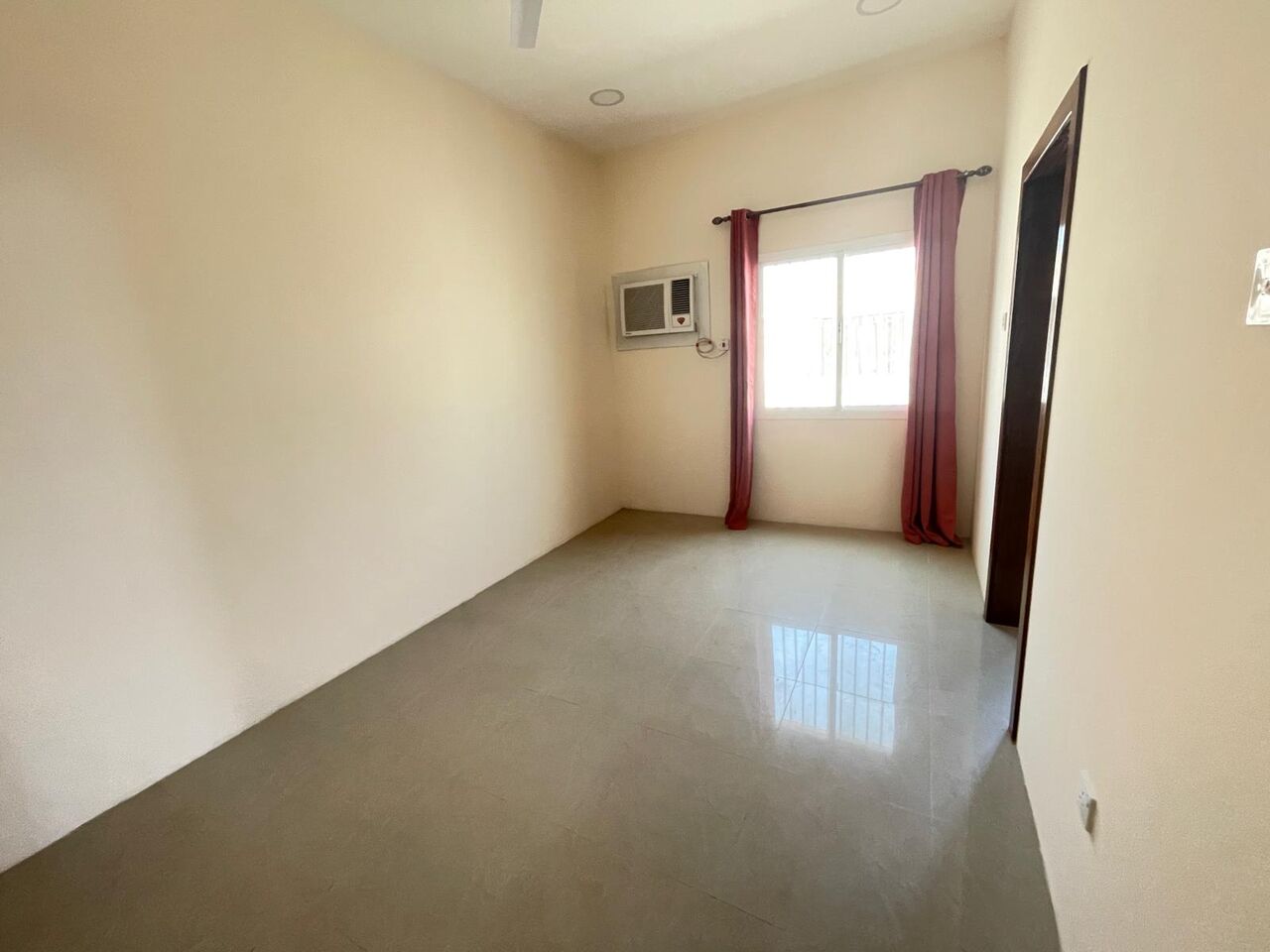 Salmaniya, Apartments, Flats, Houses & Villas, BHD 230/month,  2 BR,  2 Bedroom In Salmaniya With Ewa