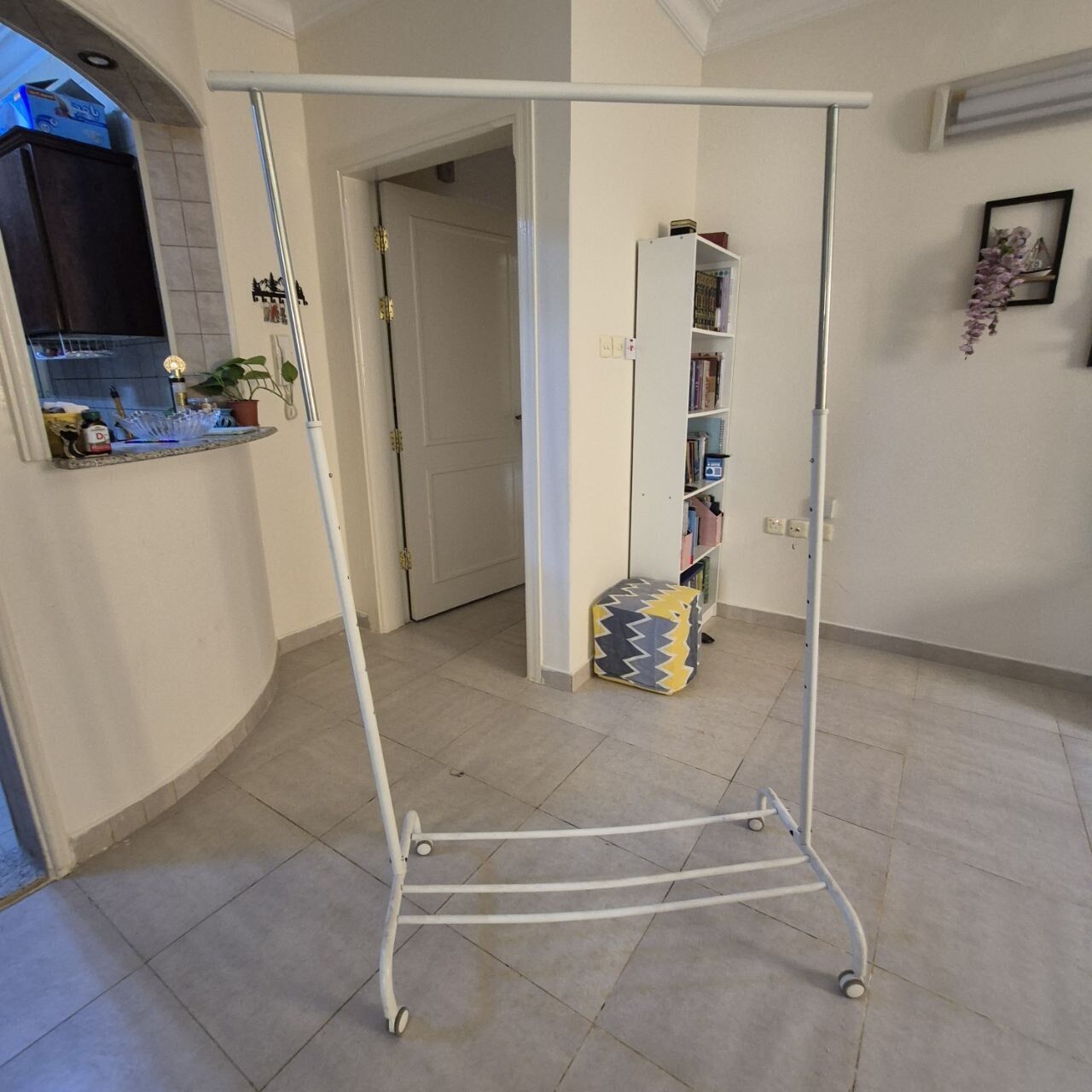 Al Wizarat, Household Items, SAR 39,  White Clothes Thobe Stand, And Water Fall