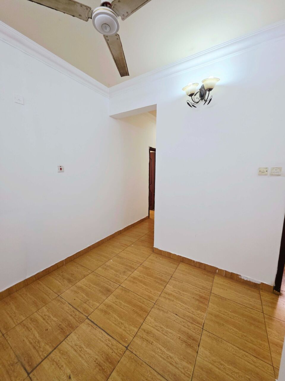 Gudaibiya, Apartments, Flats, Houses & Villas, BHD 200/month,  2 BR,  Semi Furnished 2 Bedroom Flat For Rent In Gudaibiya ( Including Electricity)