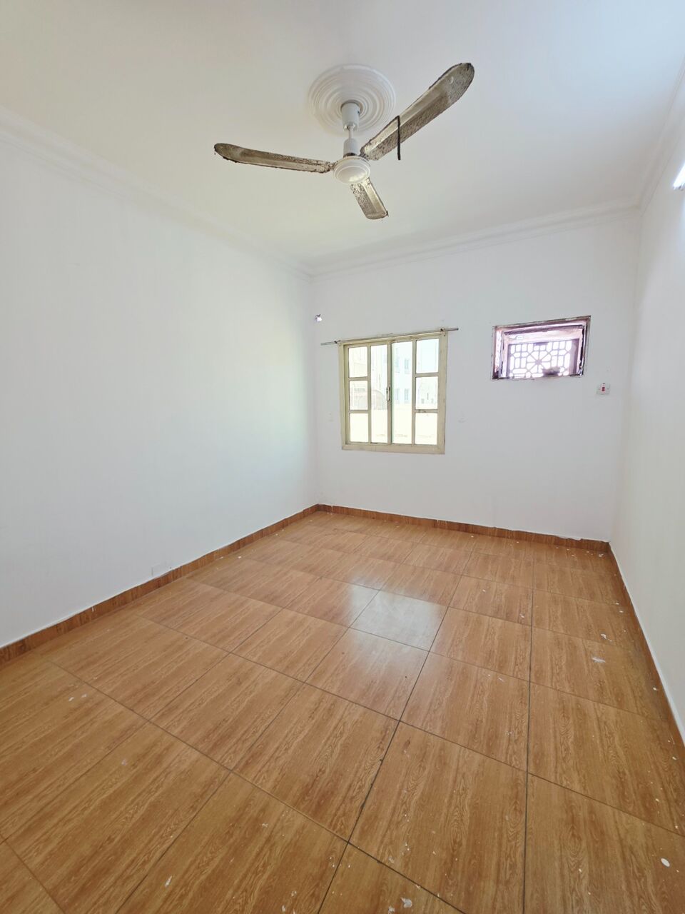 Gudaibiya, Apartments, Flats, Houses & Villas, BHD 200/month,  2 BR,  Semi Furnished 2 Bedroom Flat For Rent In Gudaibiya ( Including Electricity)