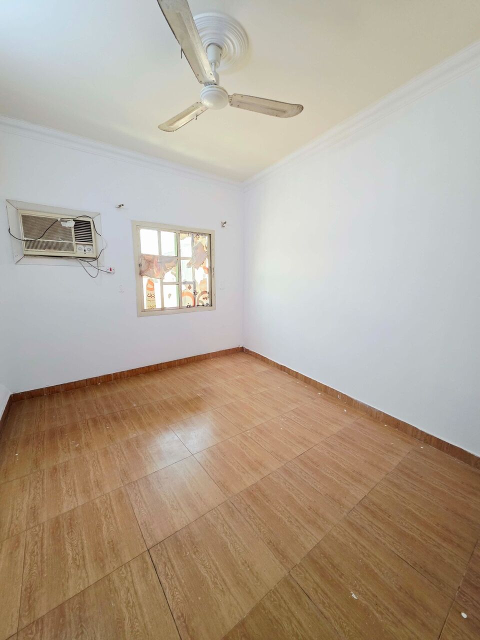 Gudaibiya, Apartments, Flats, Houses & Villas, BHD 200/month,  2 BR,  Semi Furnished 2 Bedroom Flat For Rent In Gudaibiya ( Including Electricity)