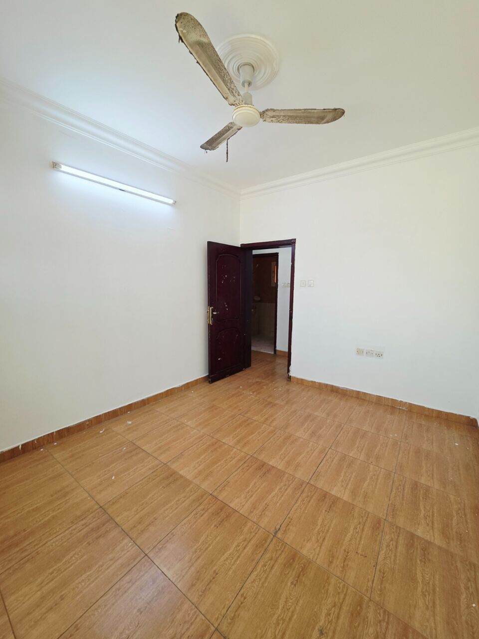 Gudaibiya, Apartments, Flats, Houses & Villas, BHD 200/month,  2 BR,  Semi Furnished 2 Bedroom Flat For Rent In Gudaibiya ( Including Electricity)