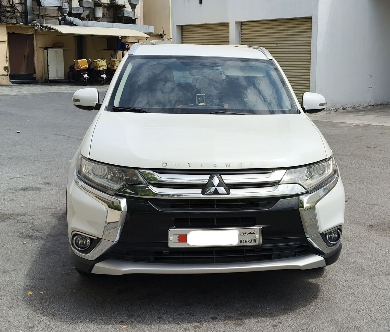 East Riffa, Vehicles, Cars & Trucks , BHD 4300,  Outlander 2018 GLX Mid-Option,  2018,  Automatic,  114000 KM,  Excellent Condition Outlander  Mid Option With Modifications
