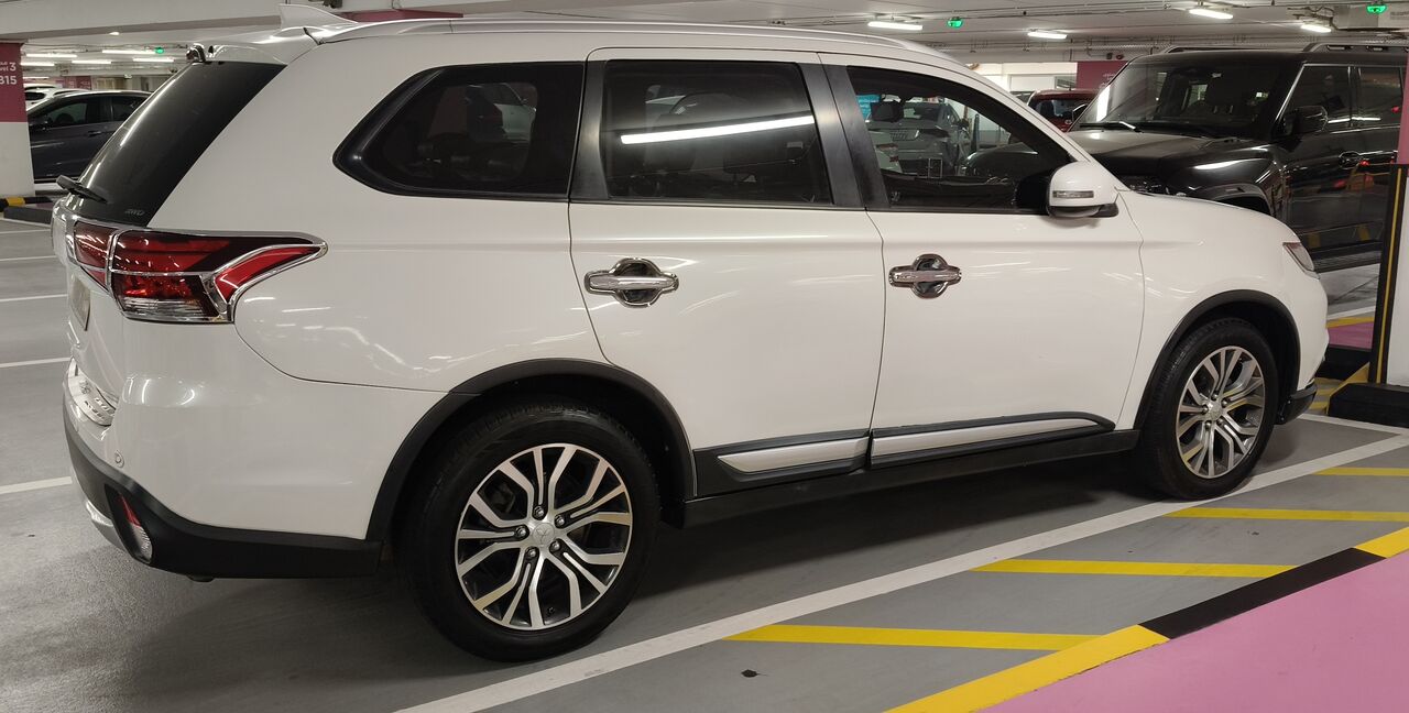 East Riffa, Vehicles, Cars & Trucks , BHD 4300,  Outlander 2018 GLX Mid-Option,  2018,  Automatic,  114000 KM,  Excellent Condition Outlander  Mid Option With Modifications