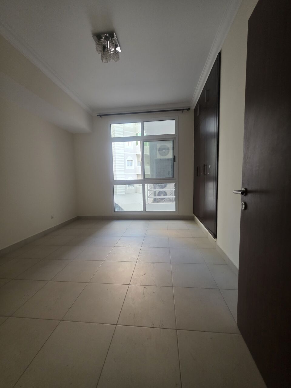Manama, Apartments, Flats, Houses & Villas, BHD 275/month,  2 BR,  #2BATHROOM Hall Kitchen Without Electricity Car Parking