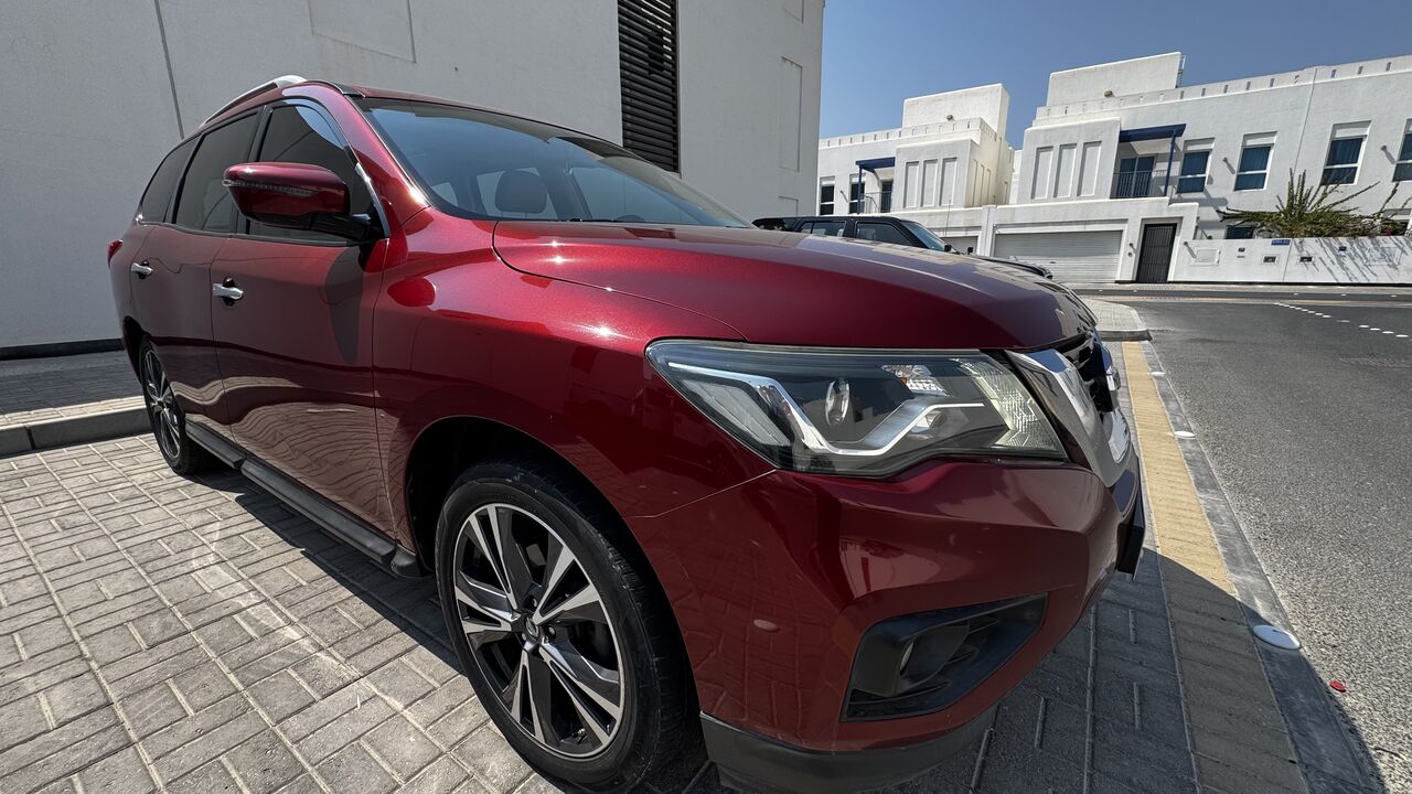 Muharraq, Vehicles, Cars & Trucks , BHD 6500,  Nissan Pathfinder SV,  2018,  Automatic,  70000 KM,    For Sale