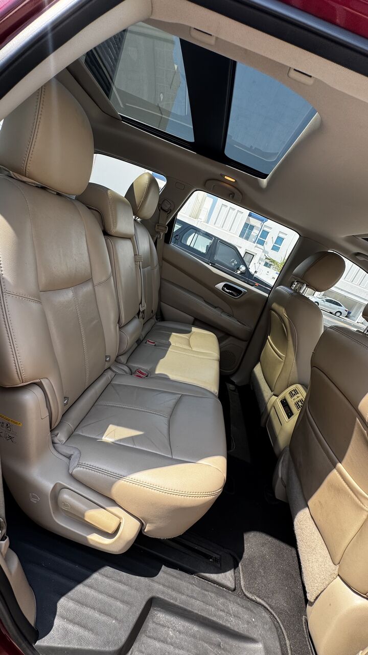 Muharraq, Vehicles, Cars & Trucks , BHD 6500,  Nissan Pathfinder SV,  2018,  Automatic,  70000 KM,    For Sale
