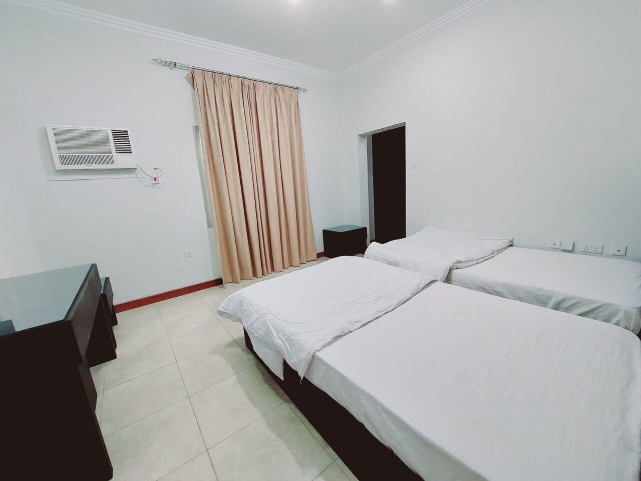 Manama, Staff Accommodation, BHD 370,  220 Sq. Meter,  3 BHK Furnished Aprt With Ewa Unlimited | Housekeeping | In Al Sayah