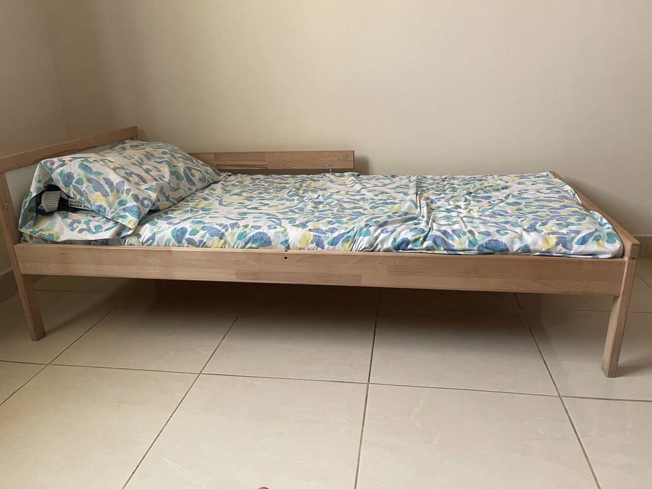 Jeddah, Furniture, SAR 75,  Kids Bed Cot With Bed For Sale