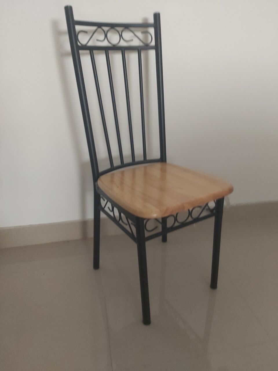 Dammam, Furniture, SAR 385,  Wooden / Steel  Dining Table In Excellent Condition + 6 Chairs Like New 1.5m X 1m ( Strong
