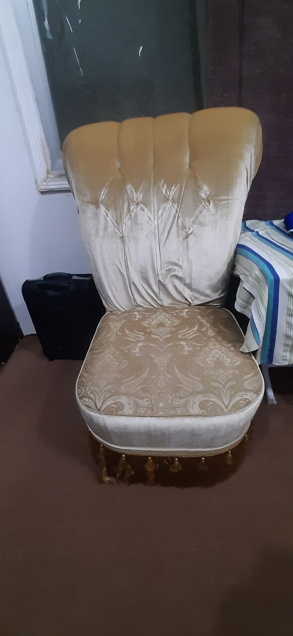 Mushrefah, Furniture, SAR 400,  Sofa In Very Good Condition Available For Sale