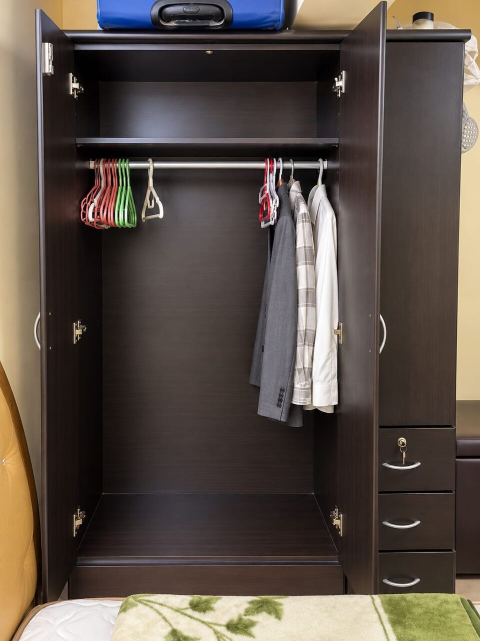 East Riffa, Furniture, BHD 20,  Spacious Wardrobe Is Just BD 20!