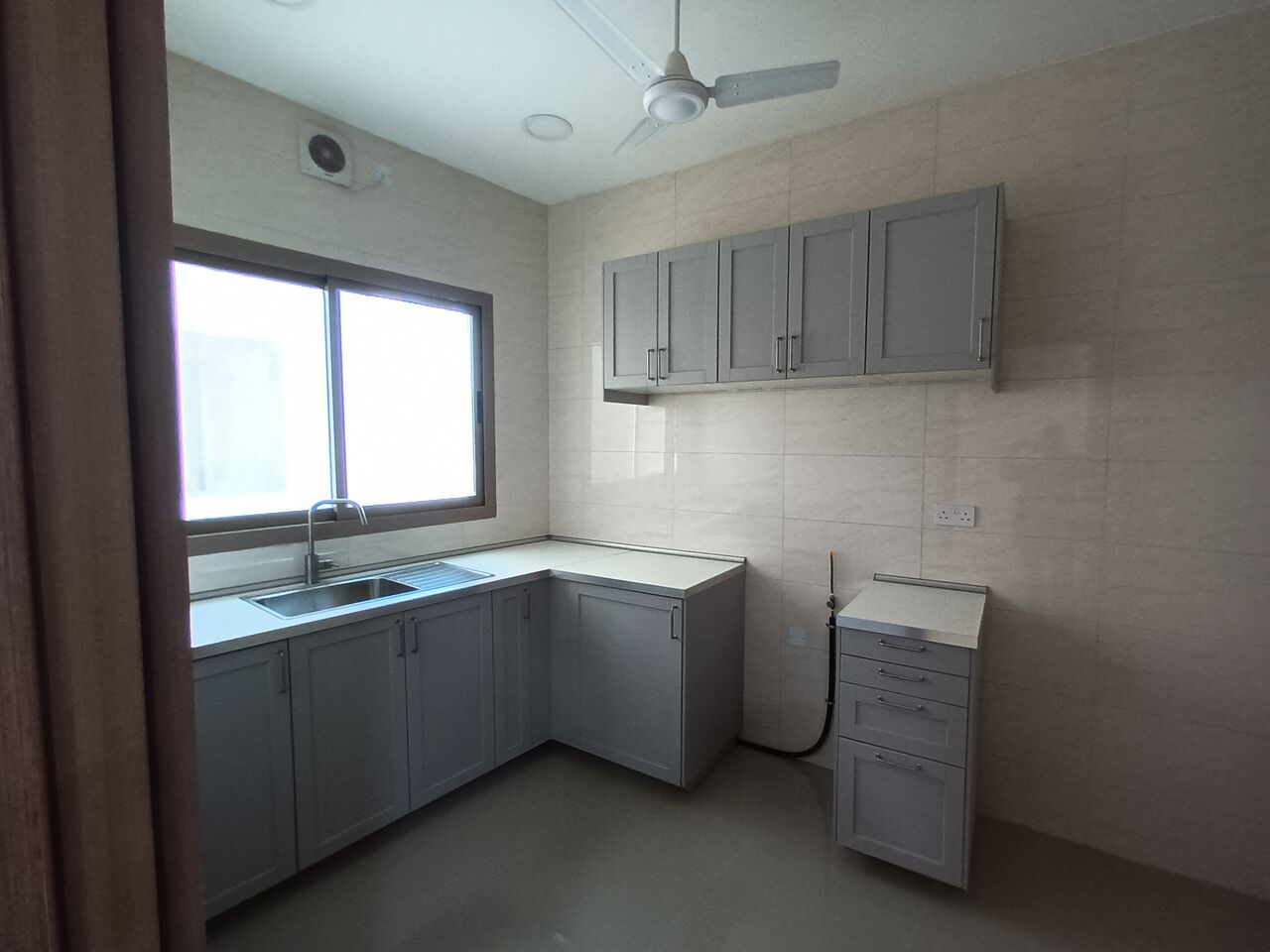 Manama, Apartments, Flats, Houses & Villas, BHD 150/month,  2 BR,  110 Sq. Meter,  2 Bedroom Flat For Rent In Tashan