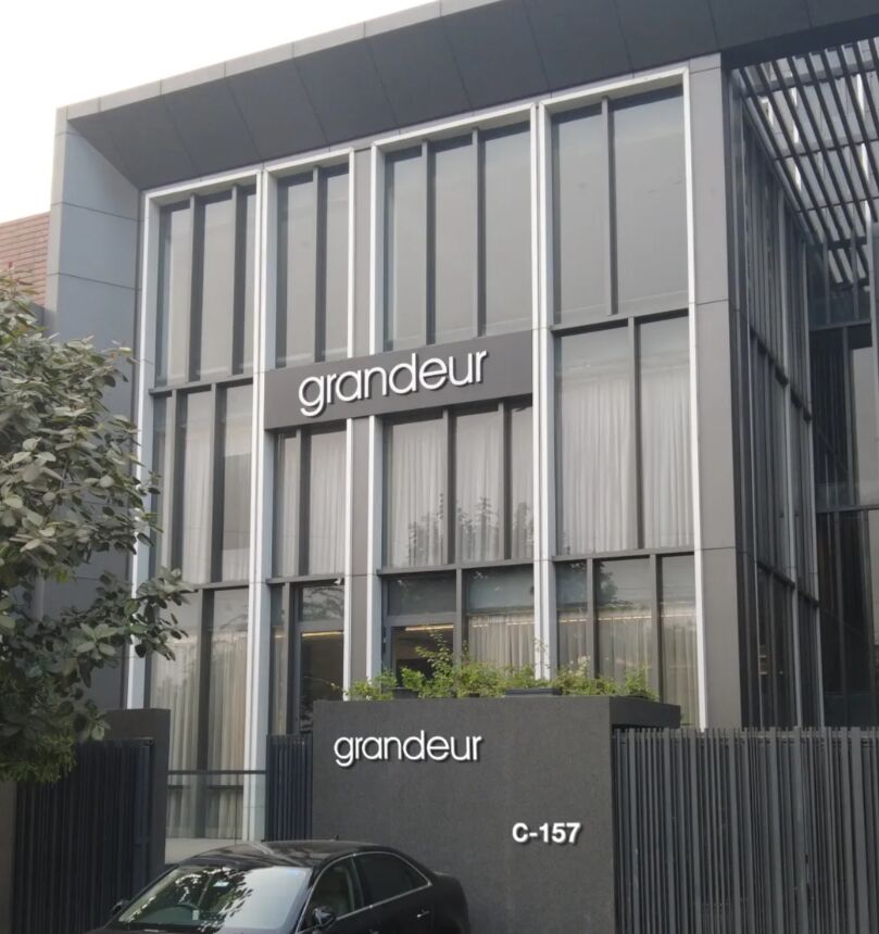 New Delhi, Materials, Grandeur - Luxury Modular Kitchens And Wardrobes
