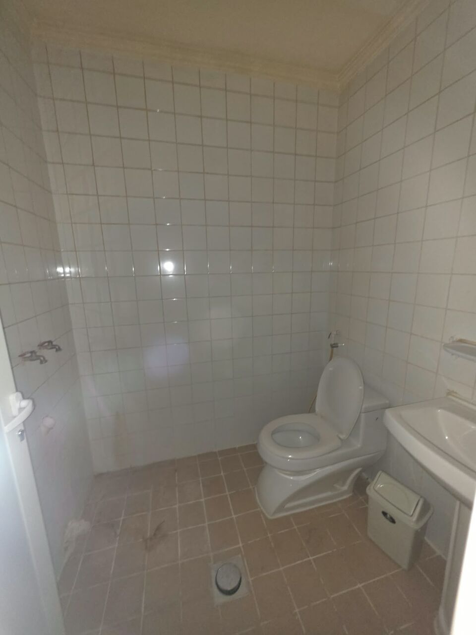 Khobar, Apartments, Flats, Houses & Villas, SAR 24600/year,  2 BR,  2 Bedrooms, A Hall, 2 Bathrooms, A Kitchen,with Air Conditioners And Elevator,available