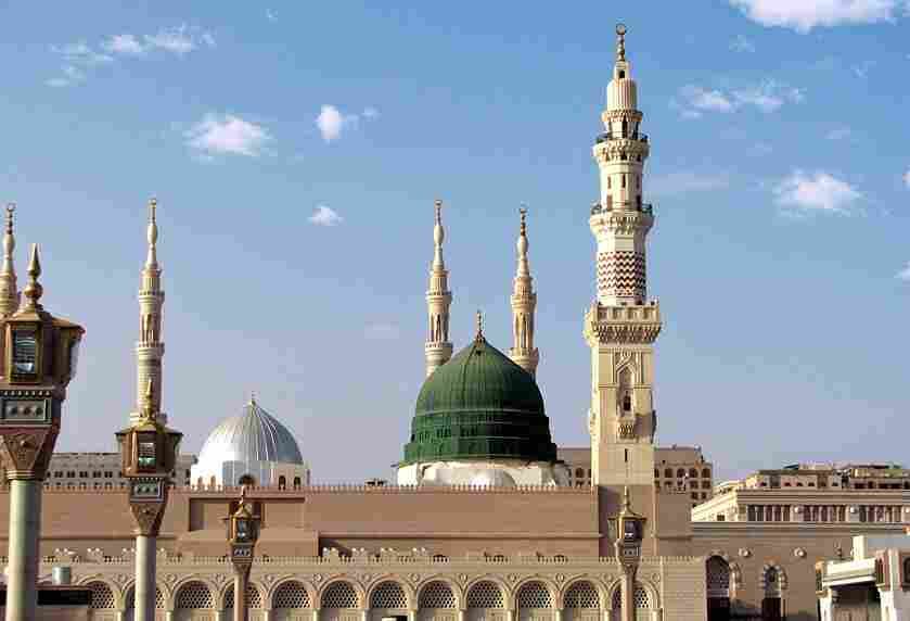 London, Travel, December Umrah Packages: Year-End Reflection