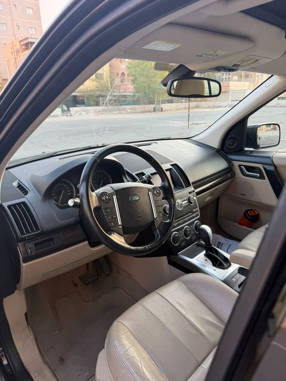 Juffair, Vehicles, Cars & Trucks , BHD 2200,  Land Rover,  2013,  Automatic,  82000 KM,