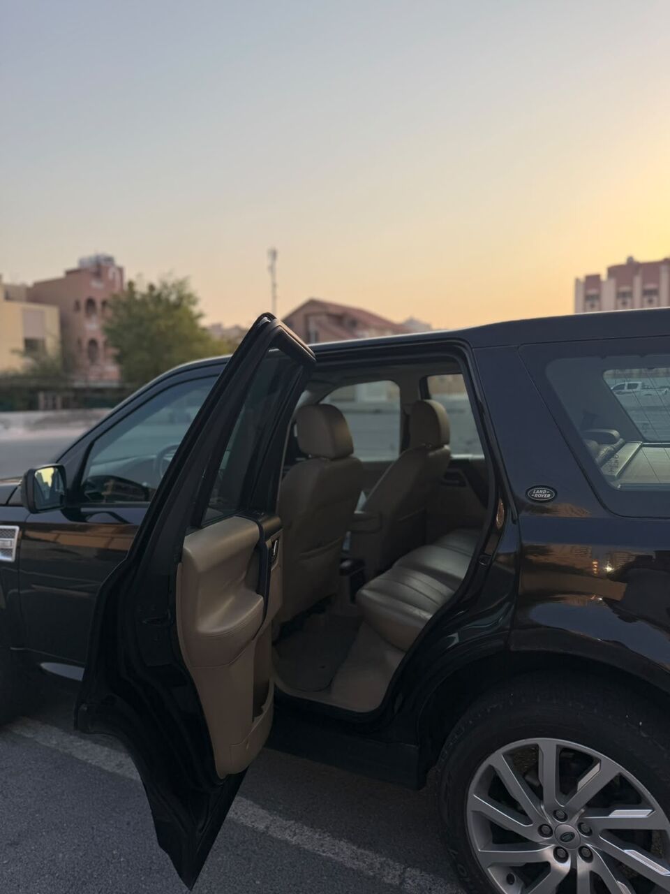 Juffair, Vehicles, Cars & Trucks , BHD 2200,  Land Rover,  2013,  Automatic,  82000 KM,