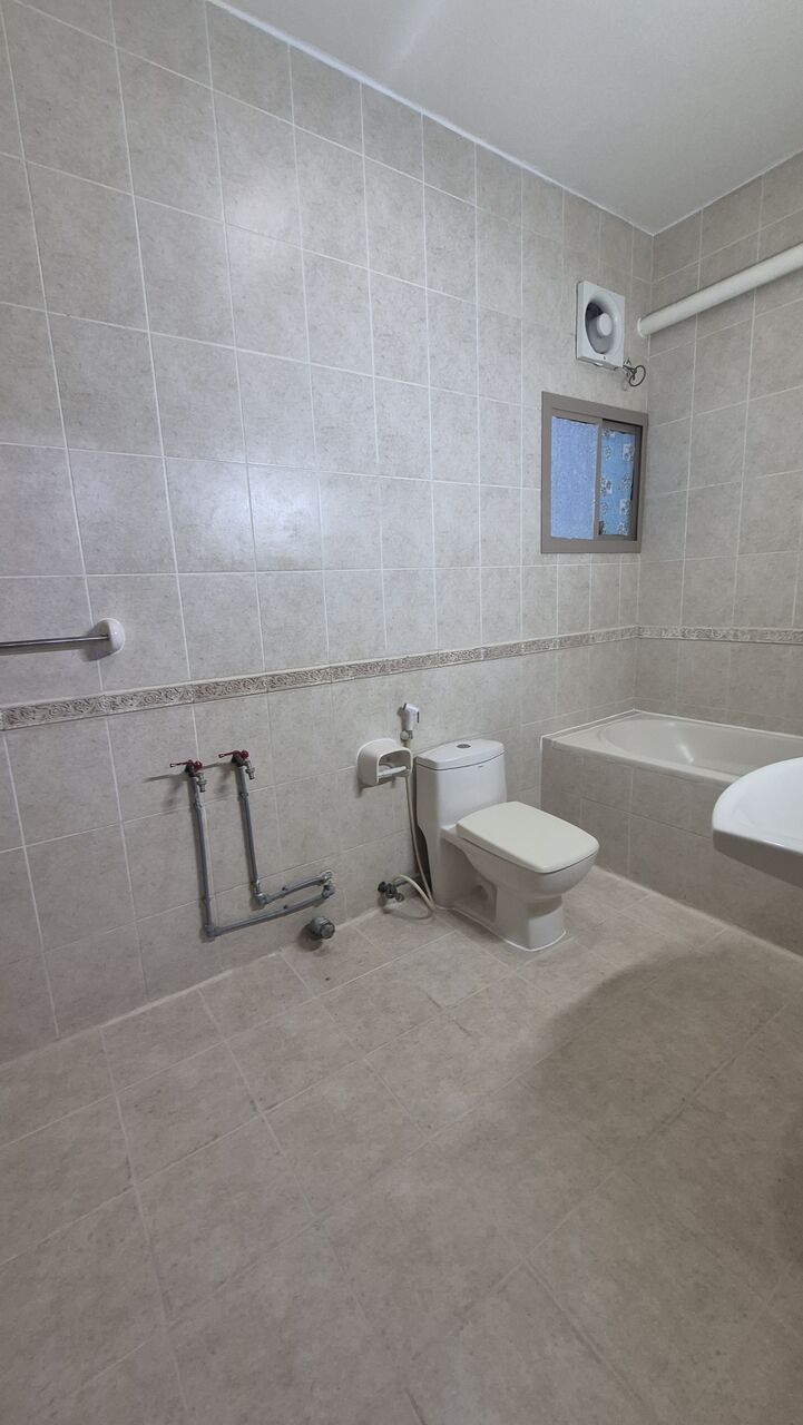 Mahooz, Apartments, Flats, Houses & Villas, BHD 400/month,  Furnished,  2 BR,  189 Sq. Meter,  Flat For Rent