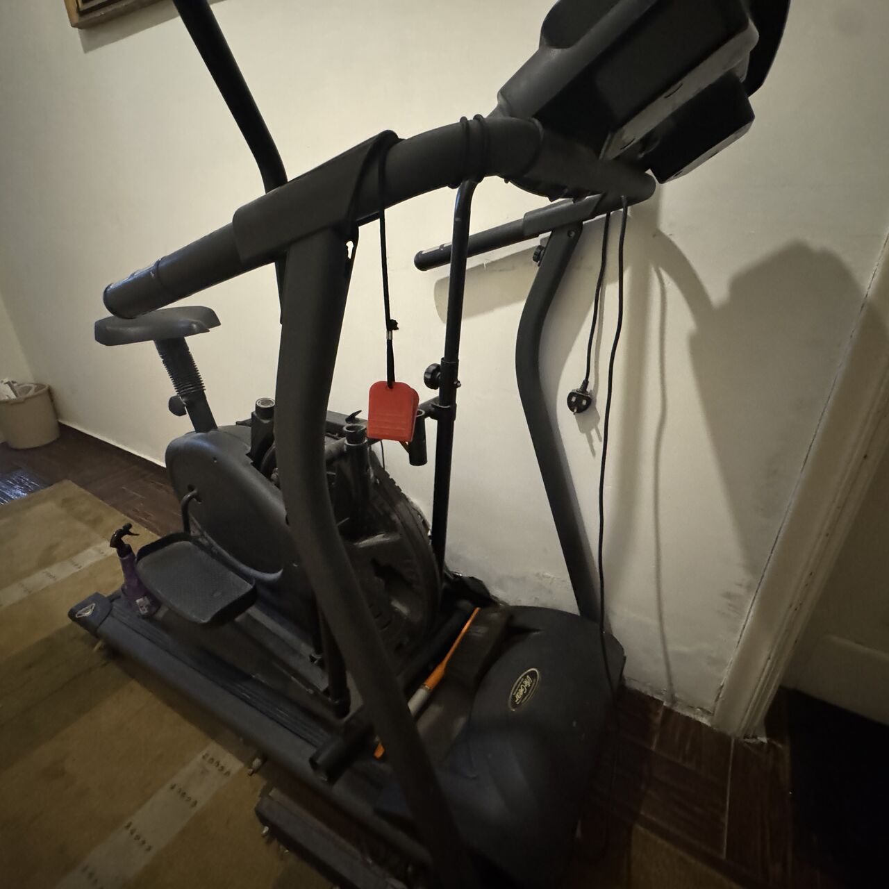 Jeddah, Electronics, SAR 400,  Treadmill And Cycle Machine