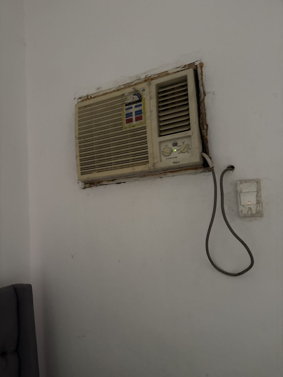 Al Rehab, Furniture, SAR 2120,  AIR CONDITIONER (A/C), Wardrobe, Bed With Matress