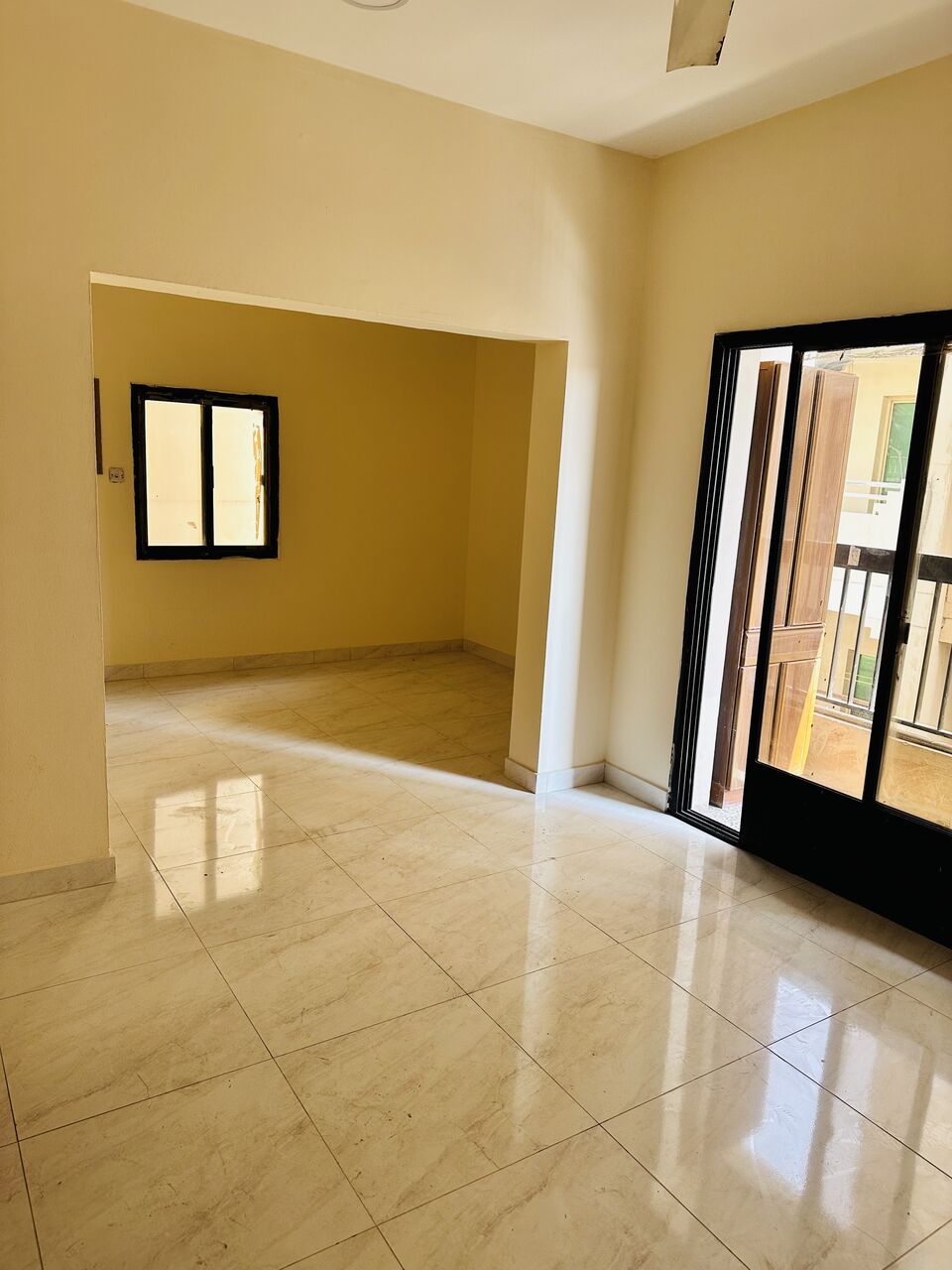 Manama, Apartments, Flats, Houses & Villas, BHD 200/month,  3 BR,  1000 Sq. Meter,  Flat For Rent 3BHK