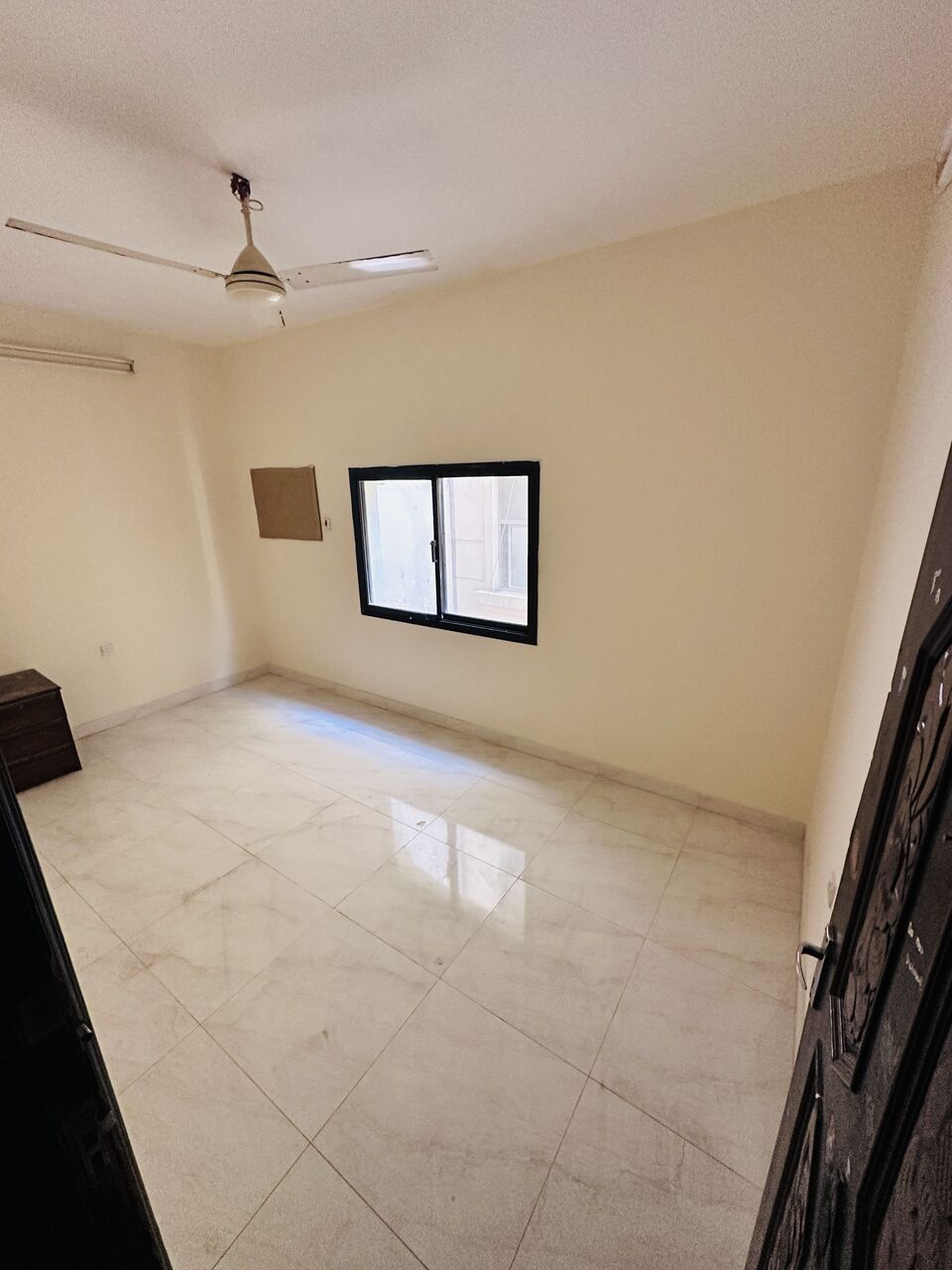Manama, Apartments, Flats, Houses & Villas, BHD 200/month,  3 BR,  1000 Sq. Meter,  Flat For Rent 3BHK