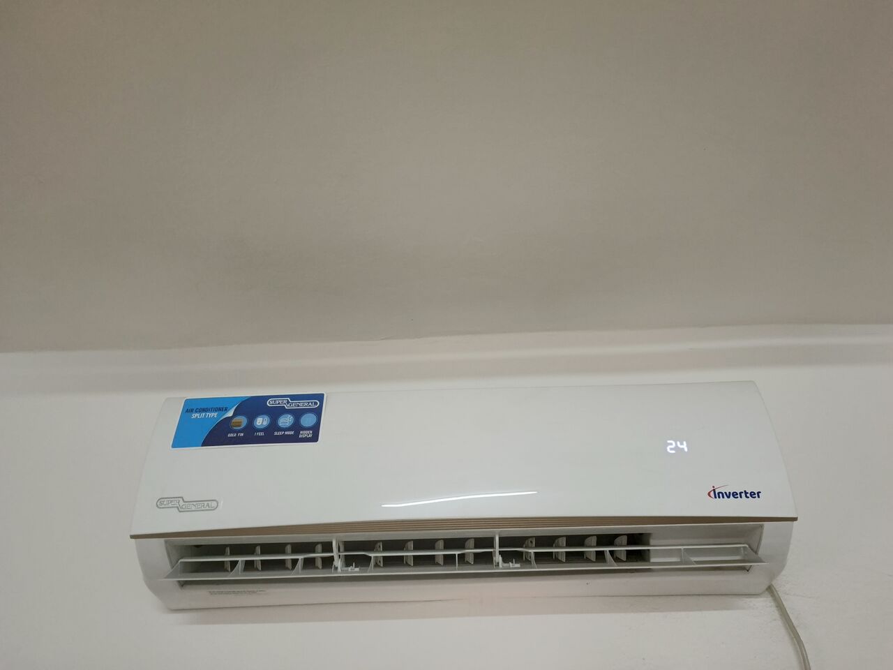 Dammam, Air Conditioners, SAR 1200,  1.5 Ton Inverter Split AC Available To Sell