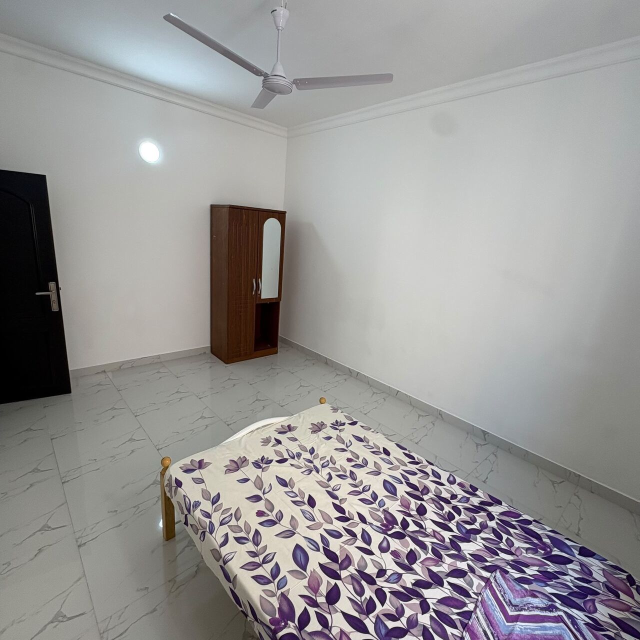 Adliya, Apartments, Flats, Houses & Villas, BHD 280/month,  Furnished,  2 BR,  *Adliya* -2 BHK Fully Furnished | EWA 30 BD | Contact 35494057