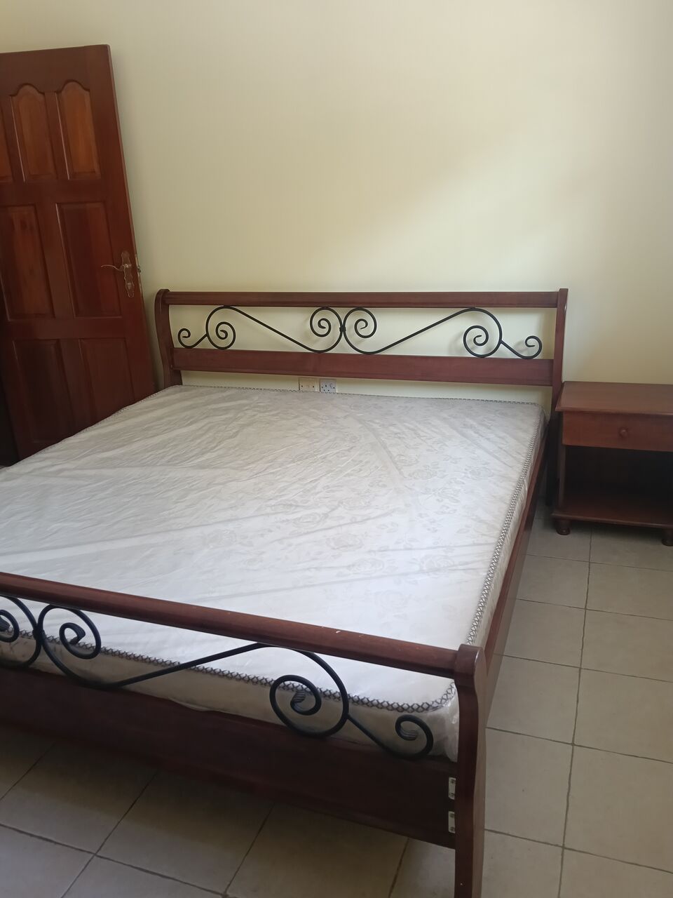 Umm Al Hassam, Apartments, Flats, Houses & Villas, BHD 220/month,  2 BR,  2 Bedroom Furnished Flat For Rent Without Ewa