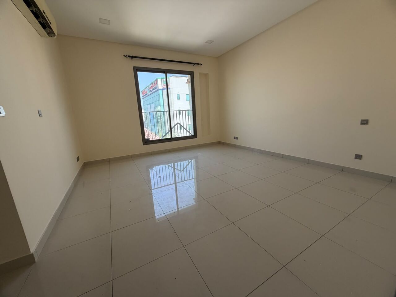 Adliya, Apartments, Flats, Houses & Villas, BHD 330/month,  2 BR,  *Adliya*- 330 BD | 2BR | Semi Furnished | Unlimited EWA | Contact 35494057