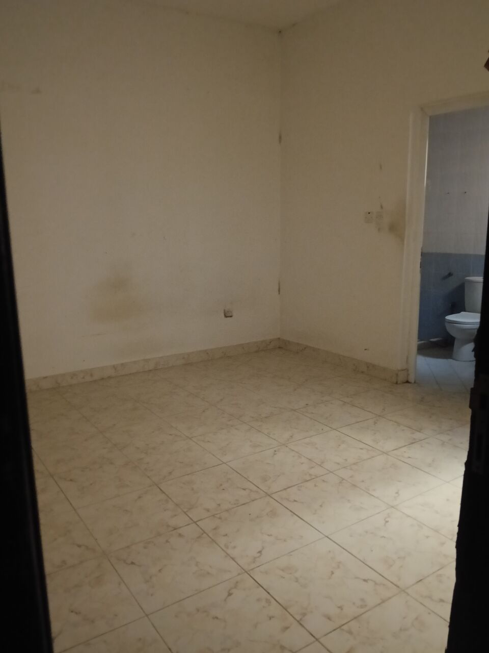 Umm Al Hassam, Apartments, Flats, Houses & Villas, BHD 200/month,  2 BR,  2 Bedroom Unfurnished Flat For Rent With Ewa