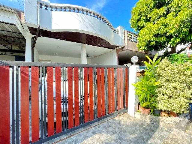 Bangkok, Villas, THB 14998,  30 Sq. Feet,  แยกมิสทิน 400 ม. ทาวน์เฮ้าส์ 3 นอน  ตรงข้าม