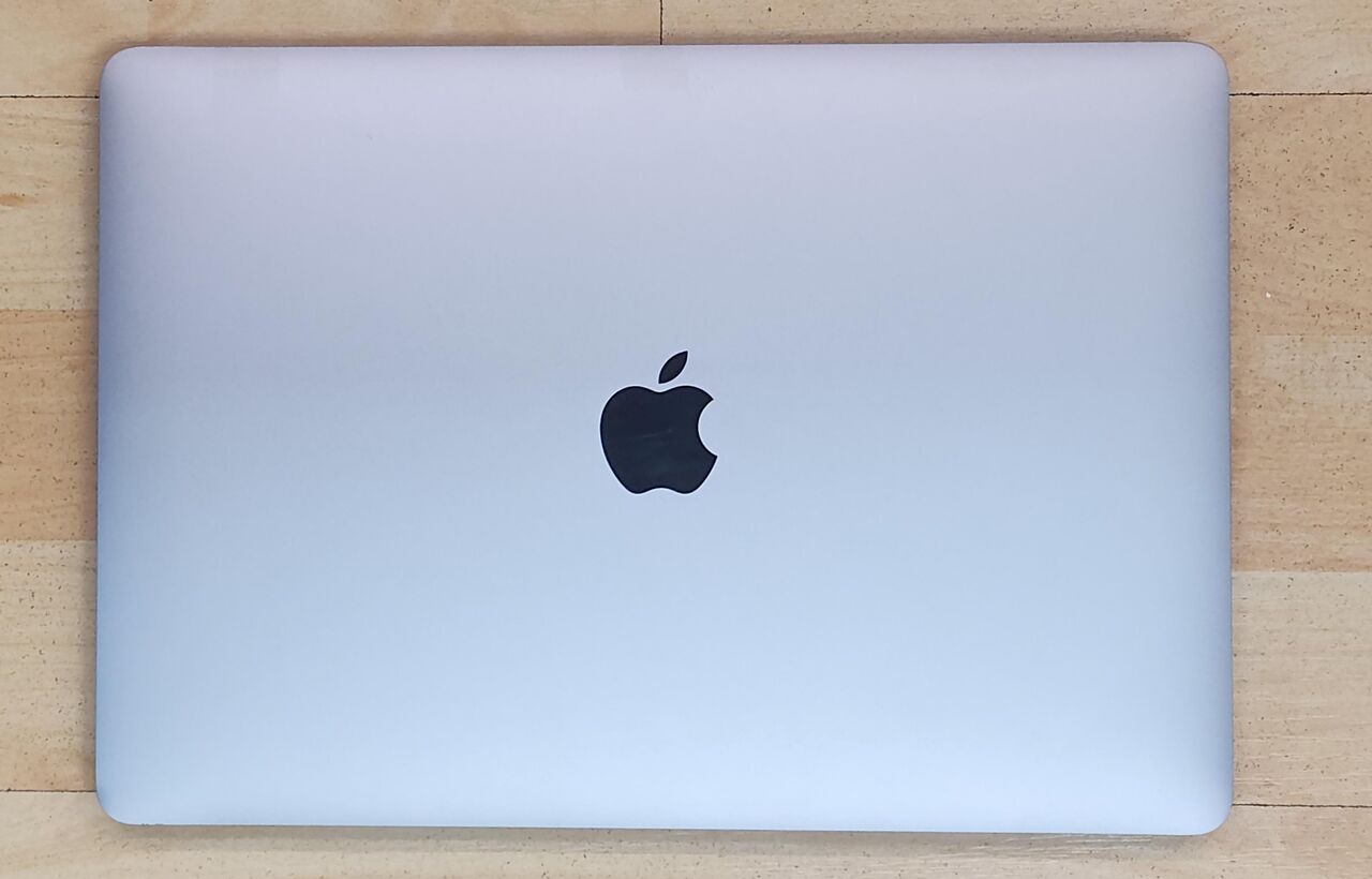 Riyadh, Computers, SAR 2399,  MacBook Pro M1 13&rdquo; Gpu:8core Cpu:M1 8core Ram:8GB SSD:256 Battery Cycle:270(84%)