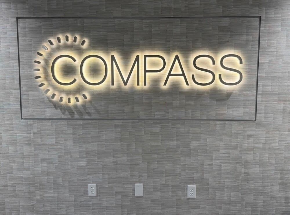 New York, Printing, Modern Reception Areas With Custom Lobby Signs