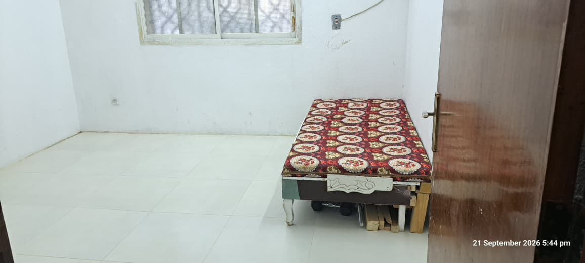 Al Wizarat, Rooms for Rent, SAR 7200/month,  Room Available On Rent For Bachelor On NCB And Fransi Banks Street, Lahore & Paradise Hote