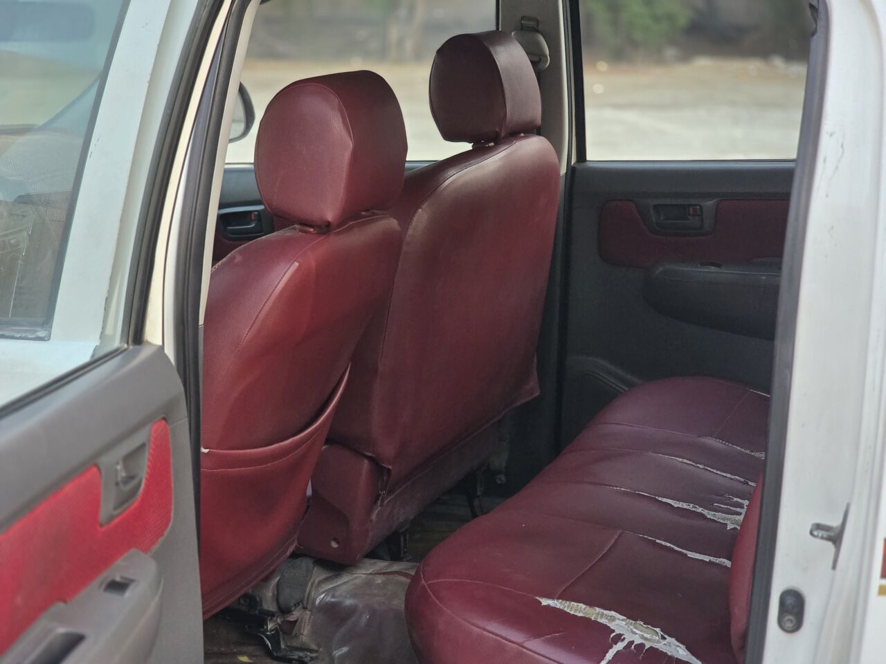 Manama, Vehicles, Cars & Trucks , BHD 3650,  Toyota Hilux,  2015,  Automatic,  230000 KM,   PICK-UP  MODEL DOUBKE CABIN FOR SALE - CONTACT 33490123