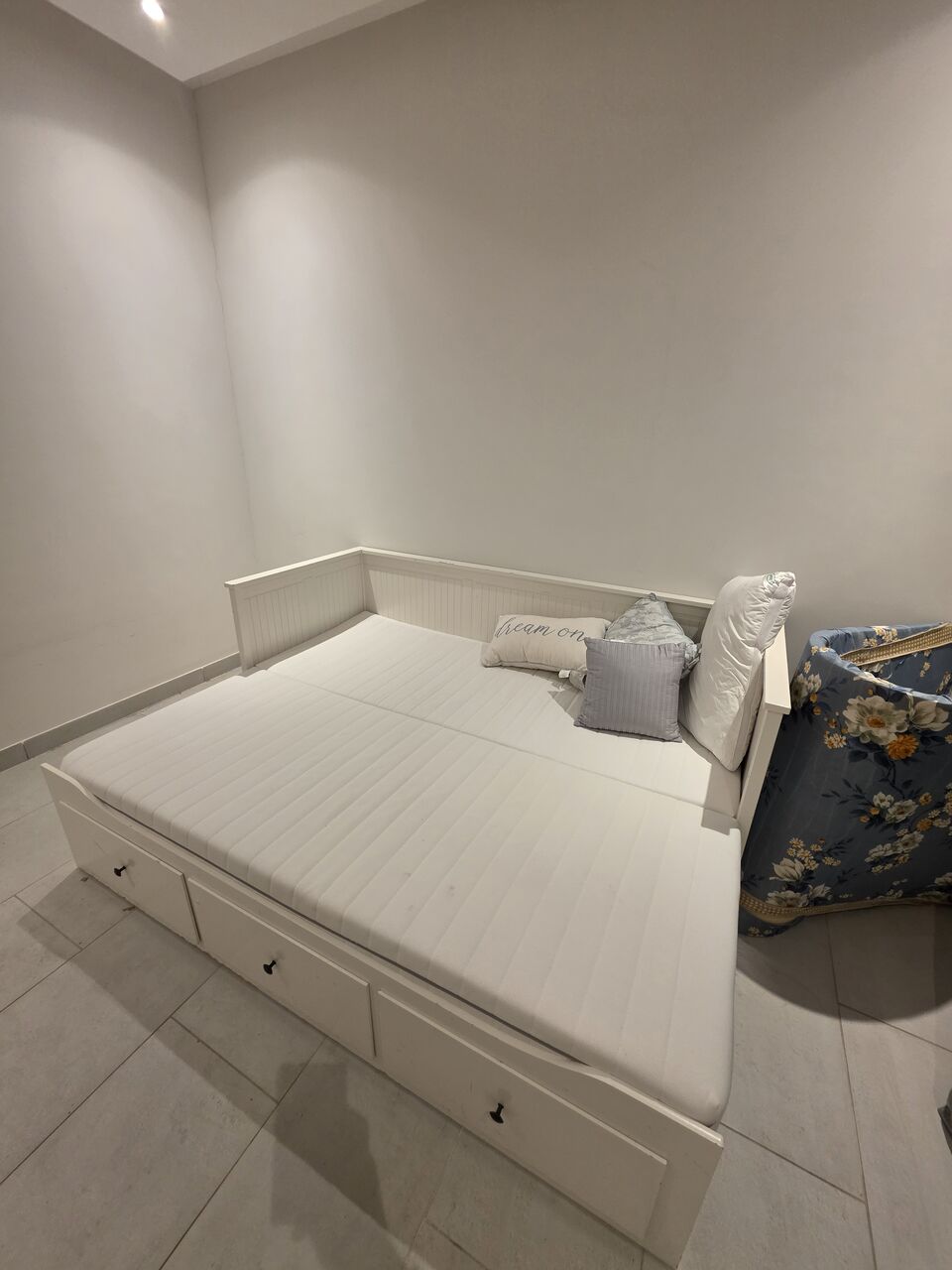 Riyadh, Furniture, SAR 600,  Furniture- Queen Bed