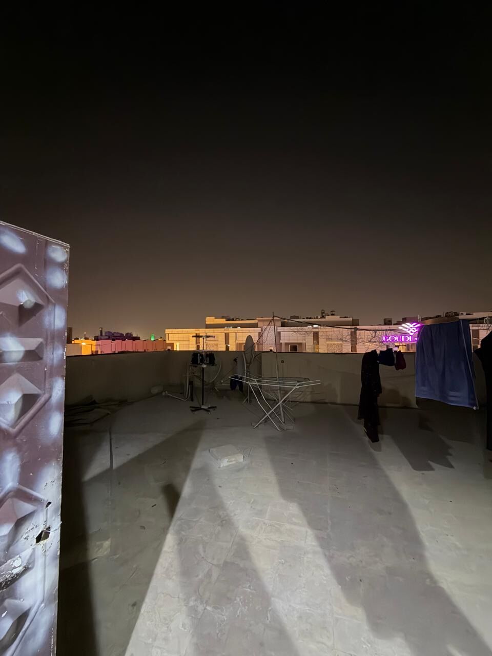 Al Sulaymaniyyah, Housing Exchanges, SAR 1000/month,  1 BR,  Room For Rent Immediately Available