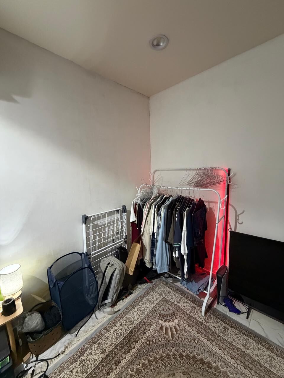 Al Sulaymaniyyah, Housing Exchanges, SAR 1000/month,  1 BR,  Room For Rent Immediately Available