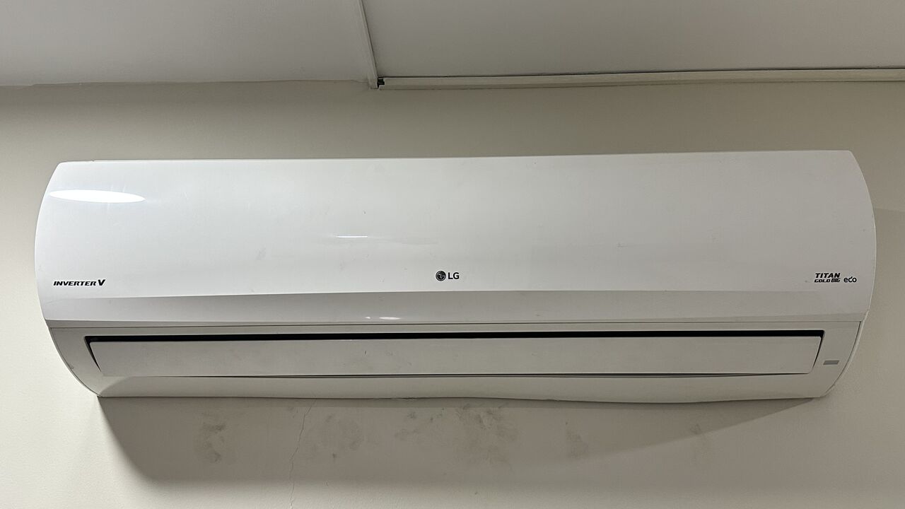 Qatif, Air Conditioners, SAR 5500,  FOR SALE - 5 Split AC Unit