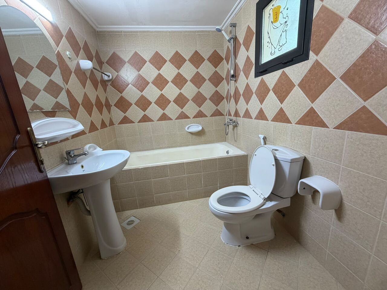Adliya, Apartments, Flats, Houses & Villas, BHD 290/month,  Furnished,  2 BR,  *Adliya*- BD 290/Monthly | 2BR | Fully Furnished | EWA 60 BD| Contact 35494057