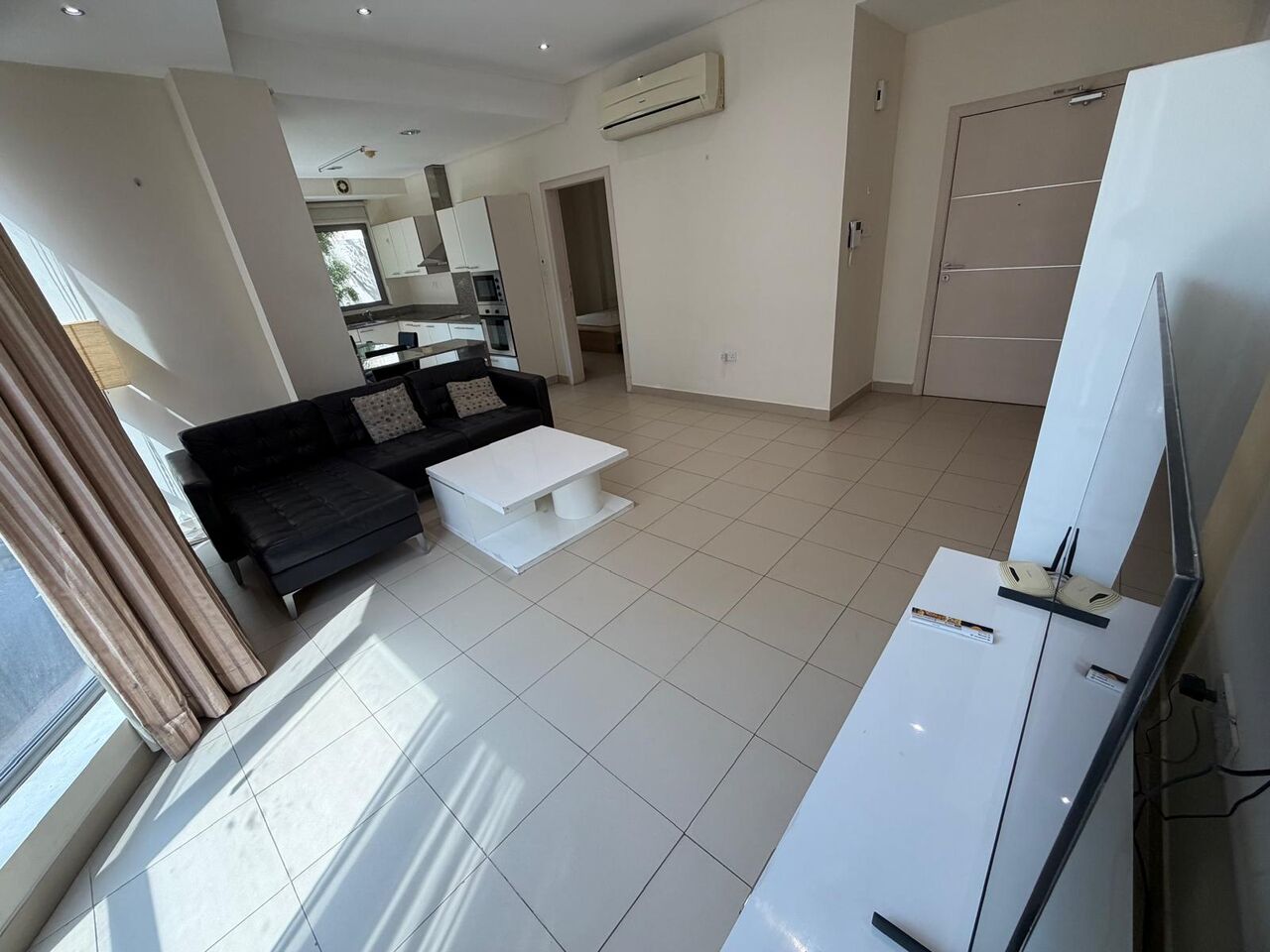 Adliya, Apartments, Flats, Houses & Villas, BHD 350/month,  Furnished,  2 BR,  *Adliya*- 350 BD /Month(Inclusive) | 2BR | Fully Furnished | Contact 35494057