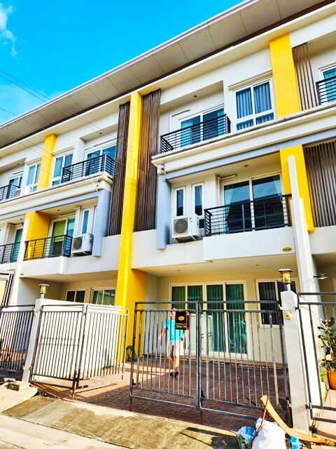 Bangkok, Villas, THB 24999,  21 Sq. Feet,  APL ลาดกระบัง 32-56 เฟอร์ครบ เครื่องซักผ้า 