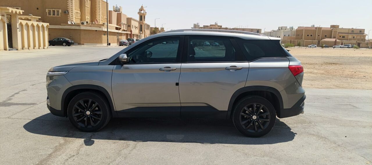 Riyadh, Vehicles, Cars & Trucks , SAR 42000,  Chevrolet Captiva,  2023,  Automatic,  80000 KM,  🚗 –  Model   Excellent Condition Suv Seven Seater