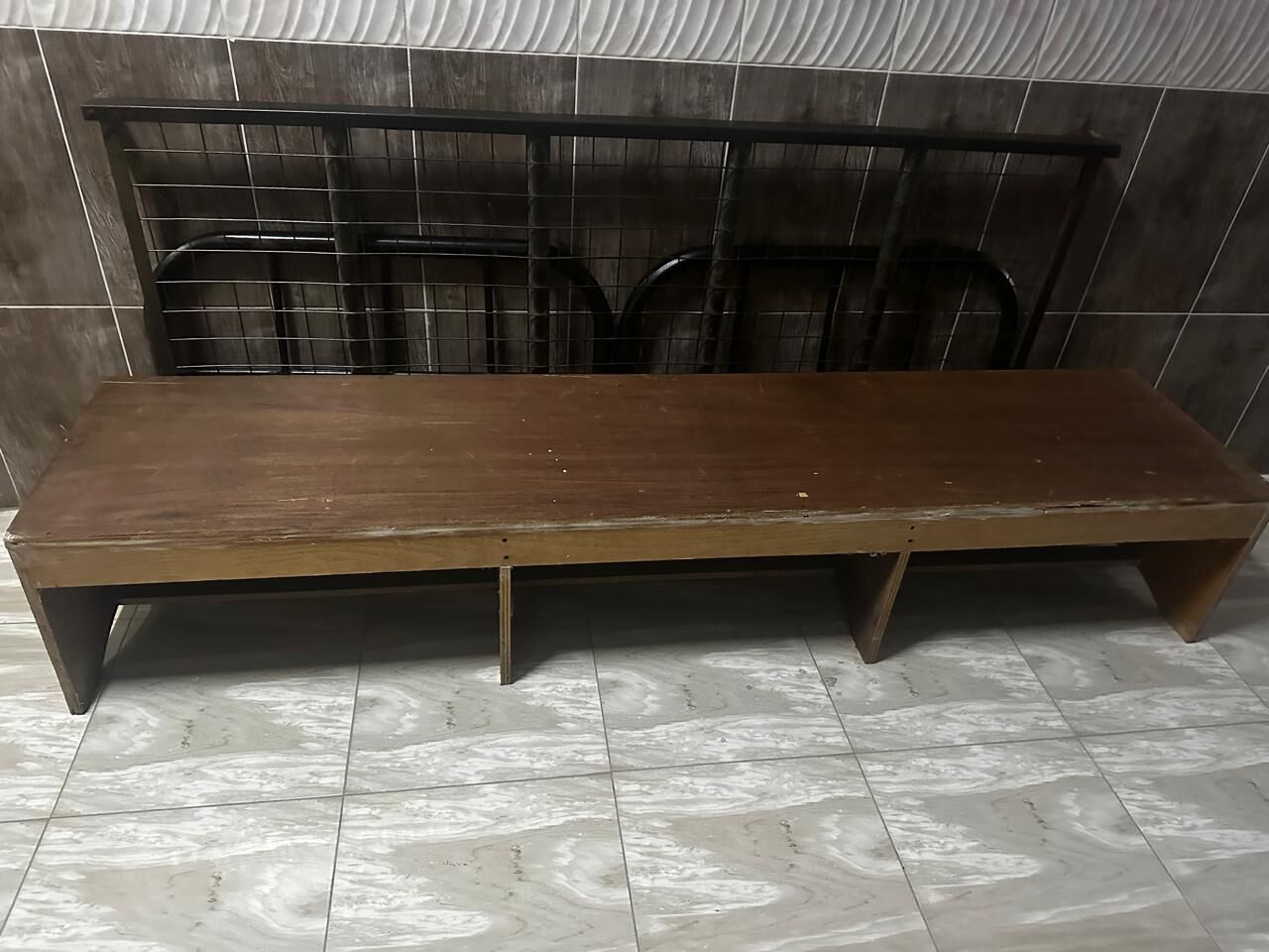 Jubail, Appliances, SAR 150,  Single-size Bed Cot (Metal) & Wooden Bench