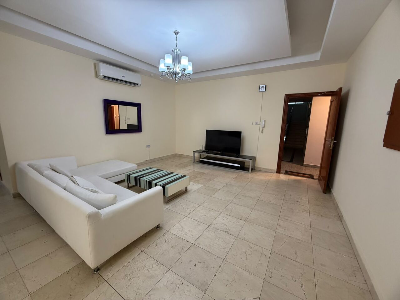 Adliya, Apartments, Flats, Houses & Villas, BHD 350/month,  Furnished,  2 BR,  *Adliya* - 350 BD /Monthly | 2BR | Fully Furnished | EWA 25 BD Limit | Contact 35494057