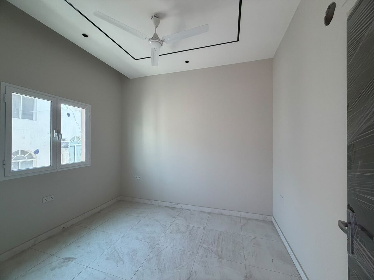 Salmaniya, Apartments, Flats, Houses & Villas, BHD 160/month,  1 BR,  1 BHK @ BD160 I Inclusive Unlimited EWA I Open Kitchen Platform I NO AC Provided