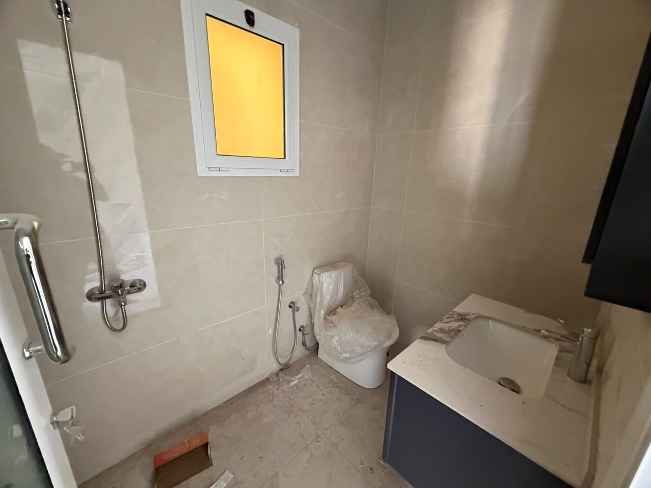 Salmaniya, Apartments, Flats, Houses & Villas, BHD 160/month,  1 BR,  1 BHK @ BD160 I Inclusive Unlimited EWA I Open Kitchen Platform I NO AC Provided